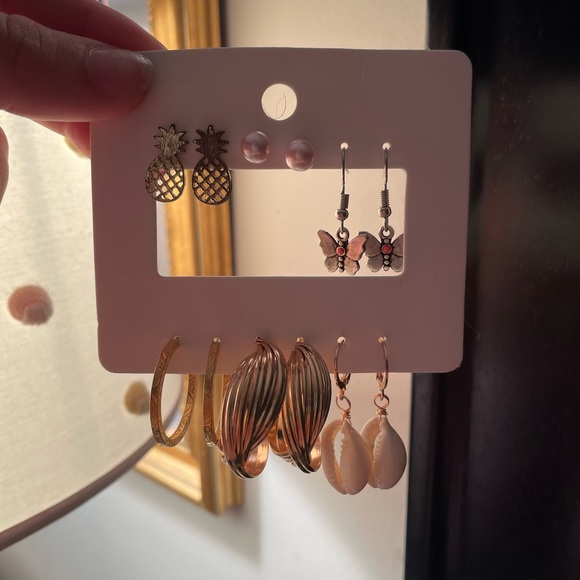 Earring Bundle - Picture 1 of 3
